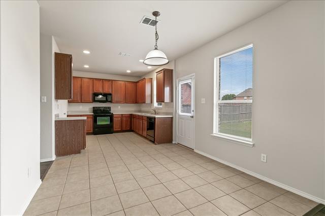 Building Photo - 8729 Noontide Dr