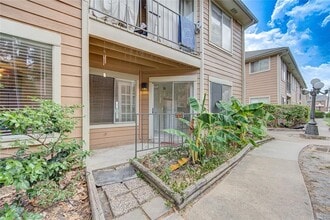 Building Photo - 12200 Overbrook Ln