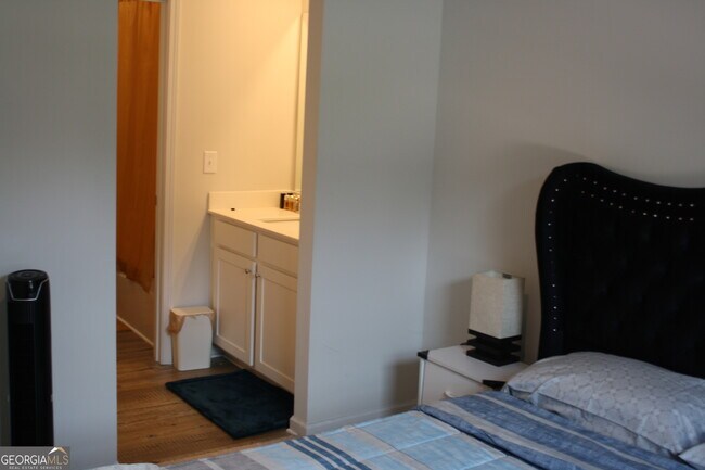 Building Photo - 3520 Pickens Lndg Dr