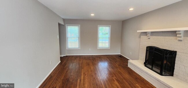 Building Photo - 3145 Elmmede Rd