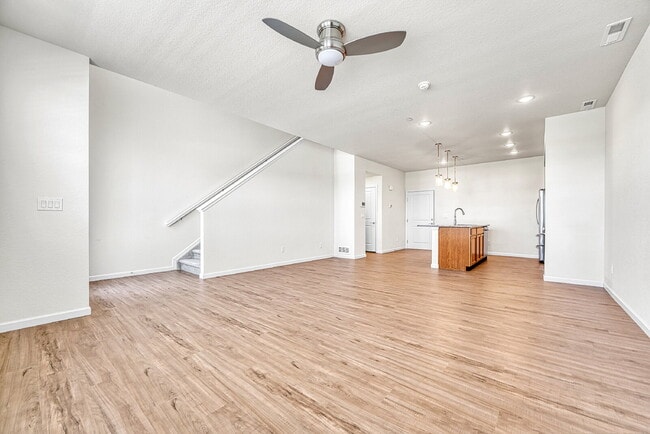 Building Photo - $2,350-  3 Bed, 2.5-Bath townhome in CO Springs with Central AC