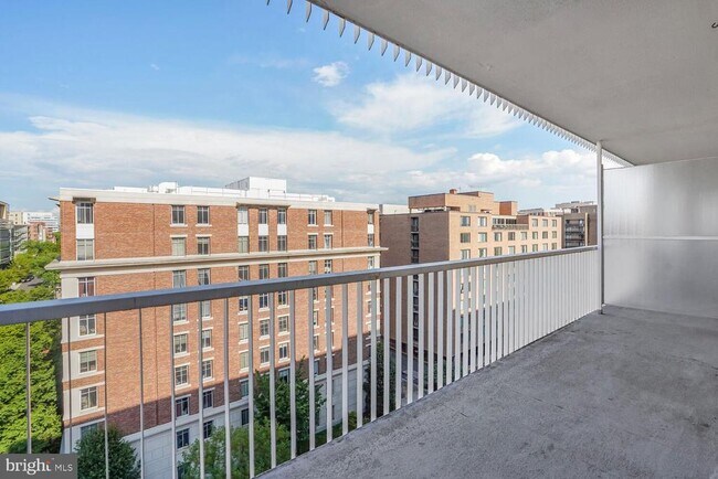 Building Photo - 730 24th St NW