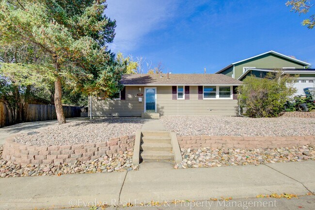 Building Photo - Evolve Real Estate: Charming Ranch Style Retreat In the Heart of Denver, 15 minutes to Downtown D...