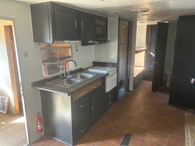 Building Photo - 15533 El Cajon St