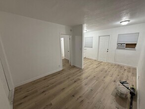 Building Photo - LC 07:129 SW 5th CT