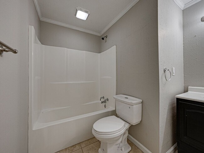 Building Photo - Discover the charm of this delightful home nestled in the serene and welcoming community of North...