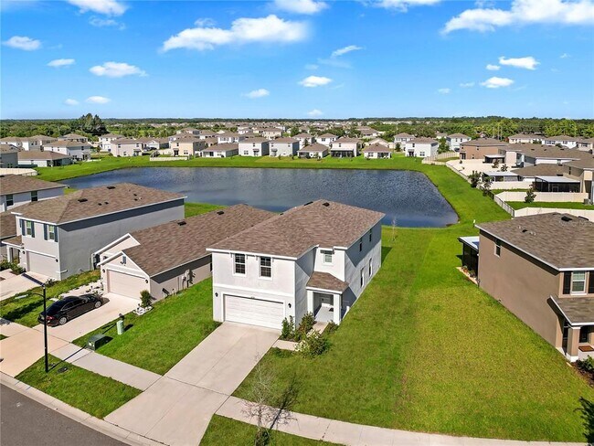 Building Photo - 16638 Mosaic Oar Dr