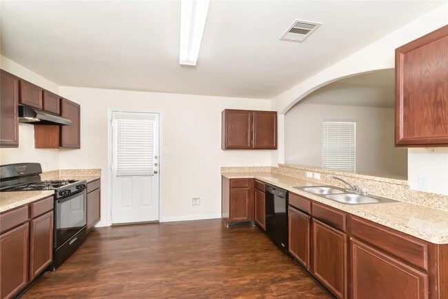 Building Photo - 6218 El Granate Dr