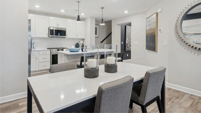 Building Photo - Brand New Townhome from Builder Never Lived In with Large Primary Suite, Loft-Office, 3 Baths and...