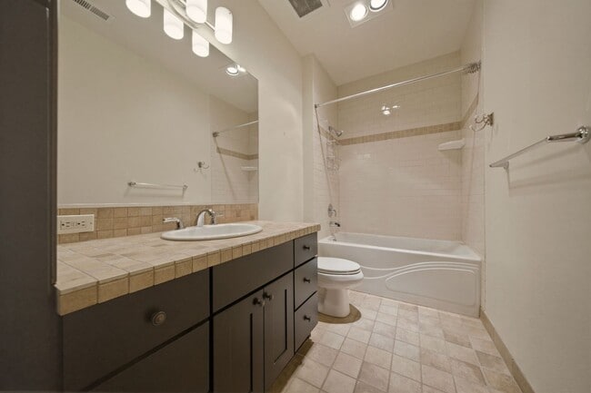 Building Photo - 4104 S Corbett Ave