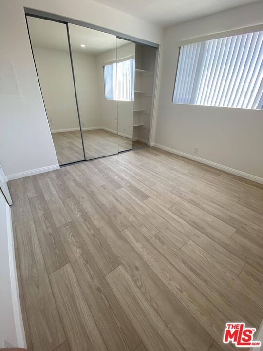 Building Photo - 511 San Vicente Blvd
