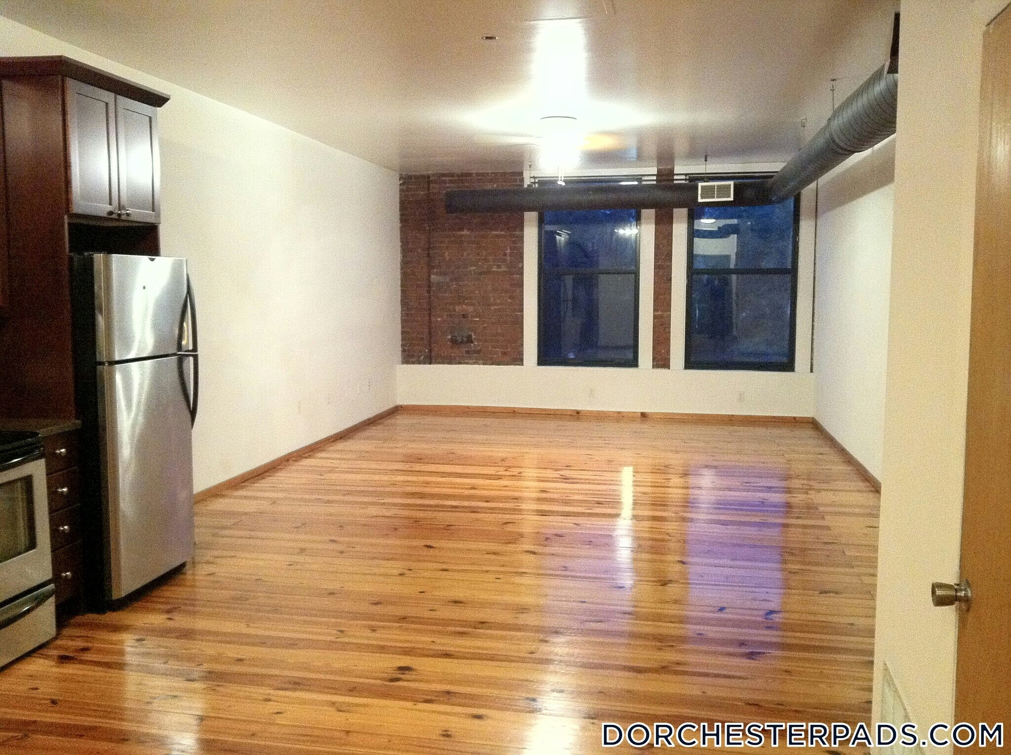 Building Photo - 600 Columbia Rd