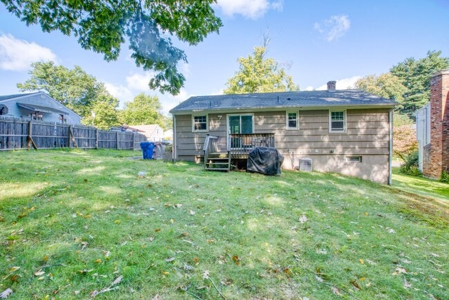 Building Photo - Beautiful 3 Bedroom Single family Home for Rent in Quiet Neighborhood