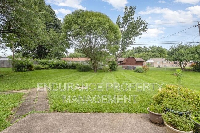 Building Photo - 455 Rockford Dr