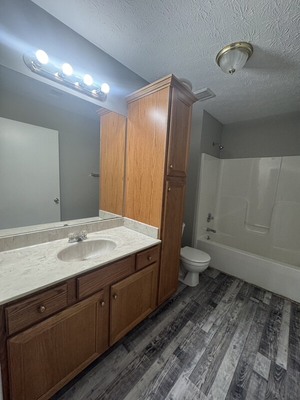 Building Photo - 9708 Stream View Trail