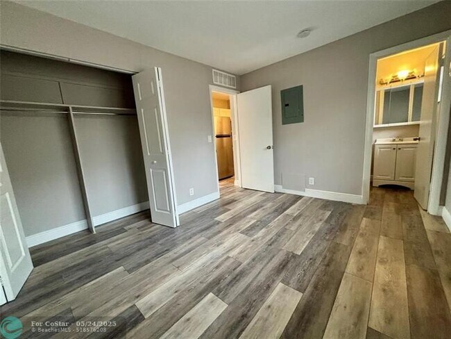 Building Photo - 505 N J St