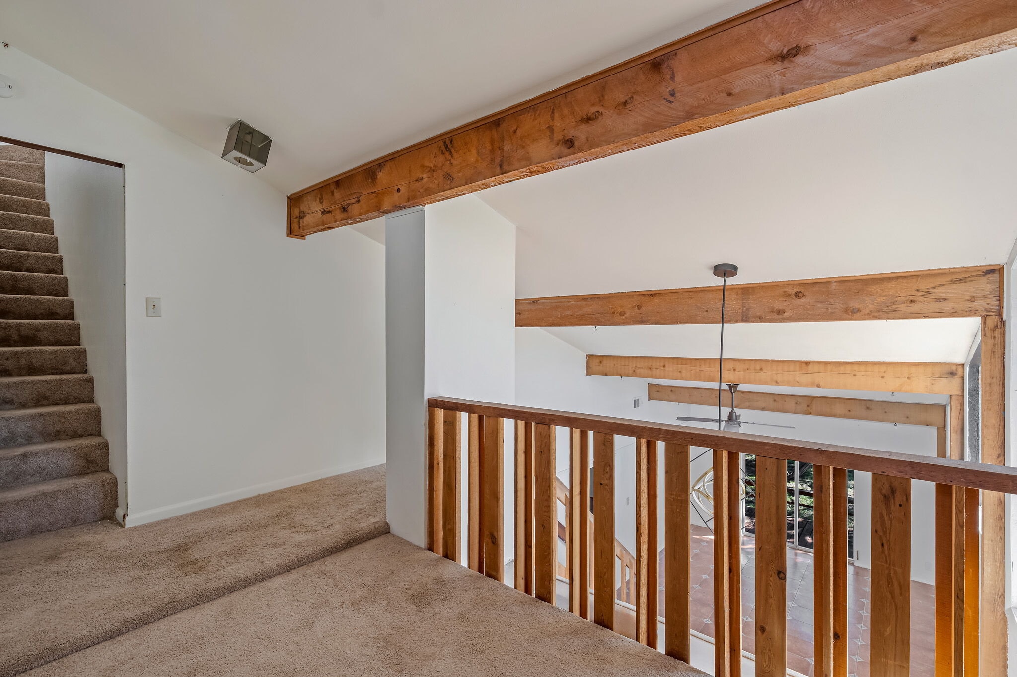 Building Photo - 302 Venture Blvd S