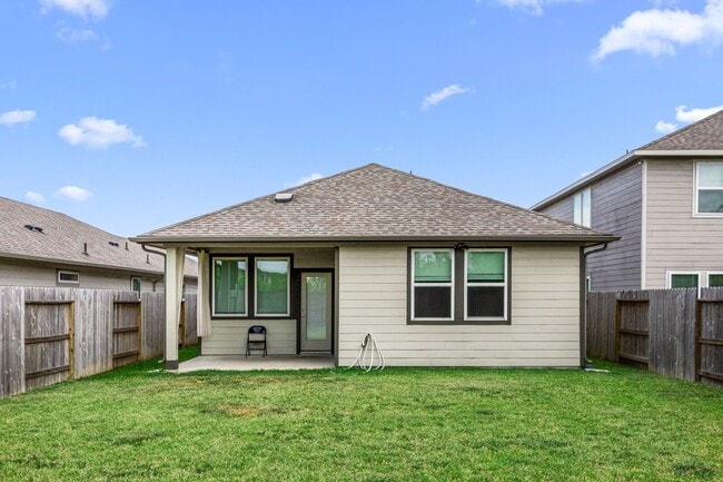Building Photo - 5547 Madden Ln