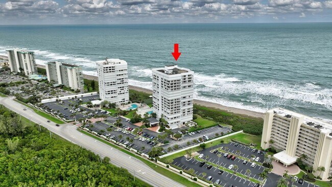 Building Photo - 9960 S Ocean Dr