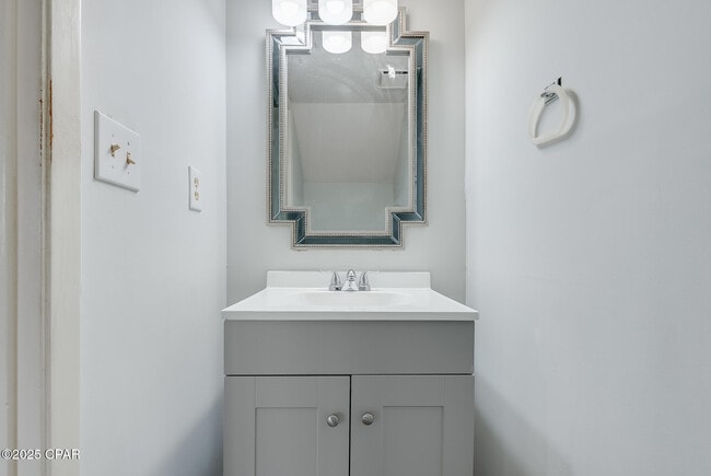 Building Photo - 505 Palermo Rd