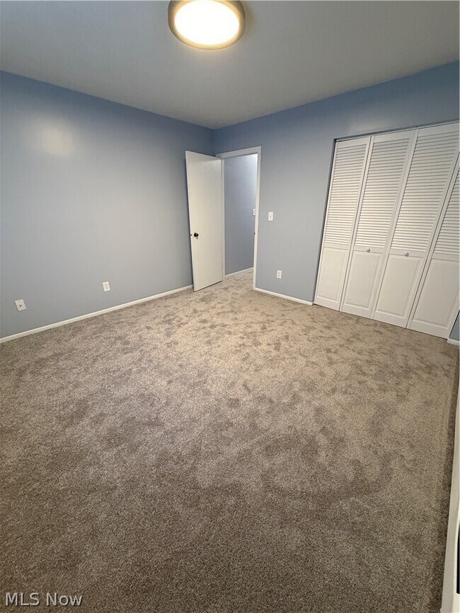 Building Photo - 118 Carter Cir