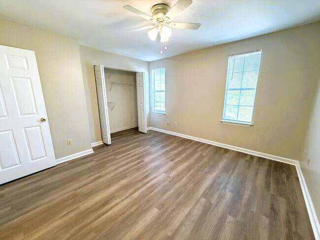 Building Photo - 2708 Tess Cir