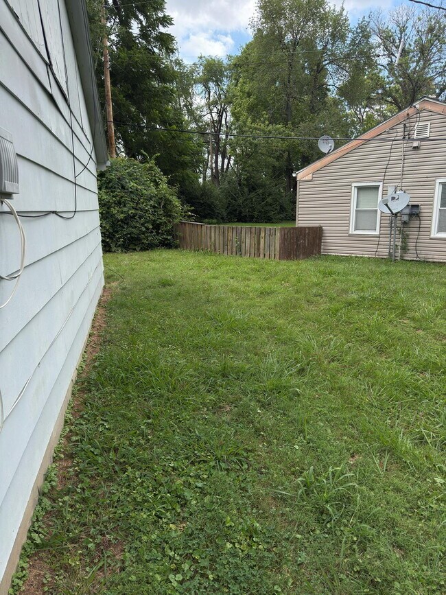 Building Photo - Charming 4-Bedroom Home in Florissant – Co...
