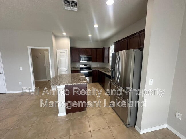 Building Photo - 8739 Micmac Ct