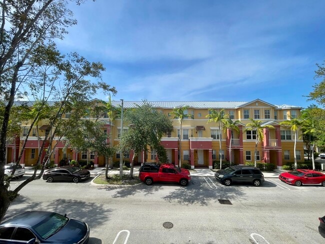 Primary Photo - 1119 Shoma Dr