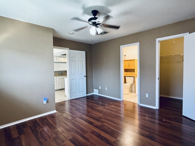 Building Photo - 621 Luther Dr