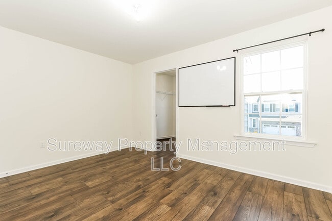 Building Photo - 2503 Charleston Dr