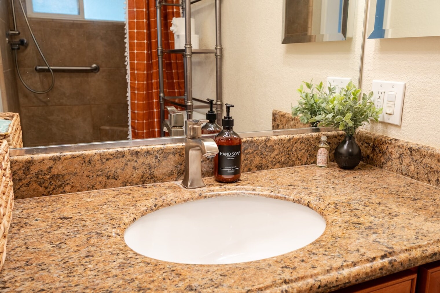 Building Photo - 771 Century Dr