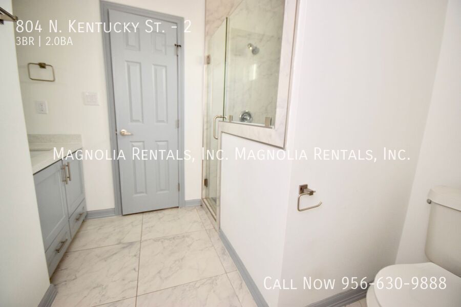 Building Photo - 804 N Kentucky St