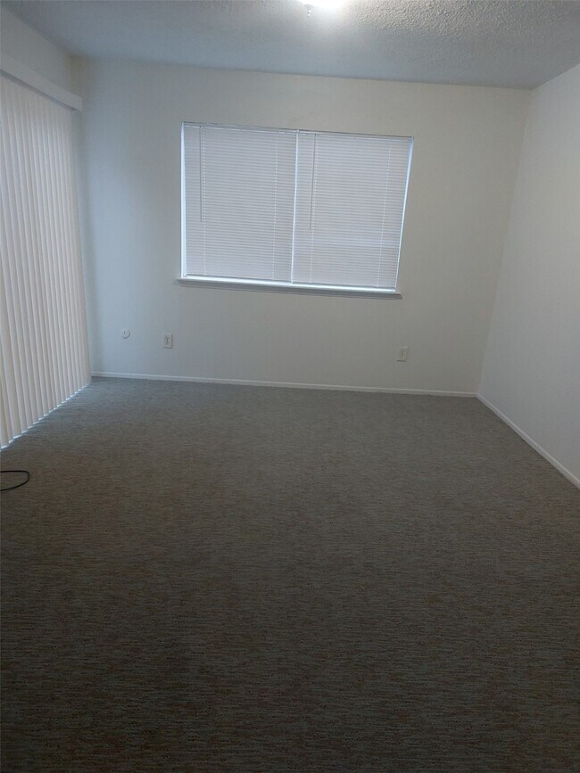 Building Photo - 8151 Misty Ridge Ln