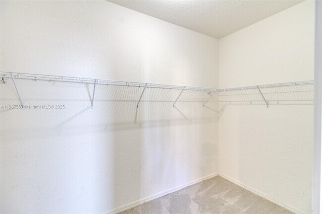 Building Photo - 3769 SW 51st St