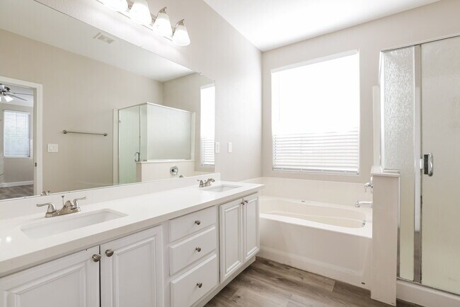 Building Photo - 6578 Holly River St