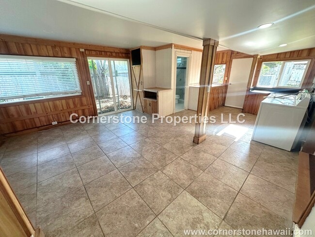 Building Photo - 95-083 Waipuka St