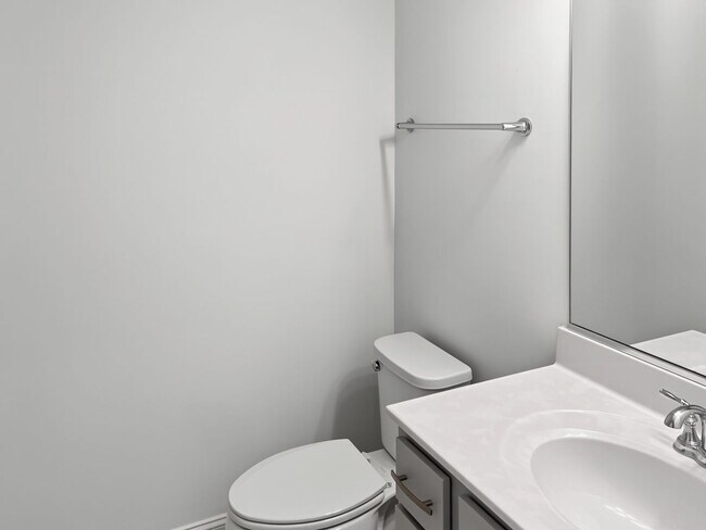 Building Photo - 1018 Bonanza Ln