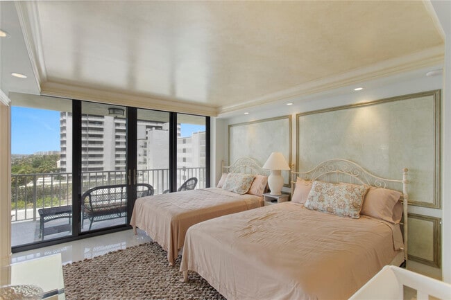 Building Photo - 2917 S Ocean Blvd