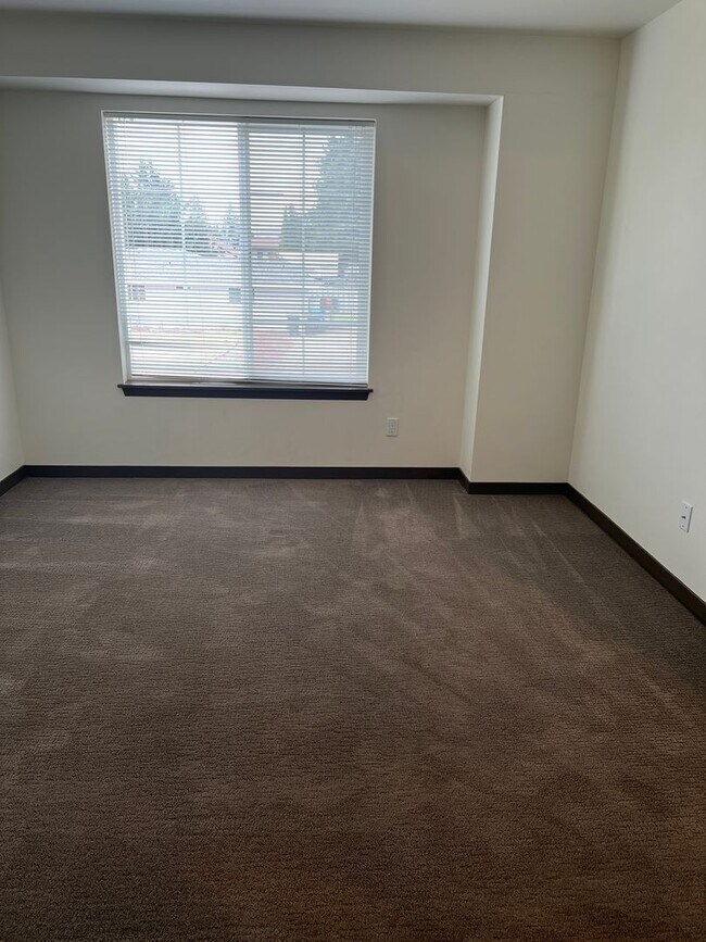 Building Photo - 209 N 76th Ave