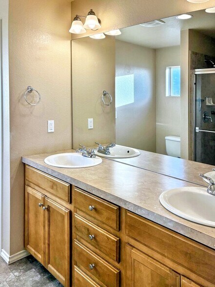 Building Photo - 403 Bannock St