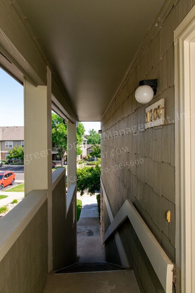 Building Photo - 5225 White Willow Dr