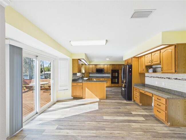 Building Photo - 11202 Winn Rd