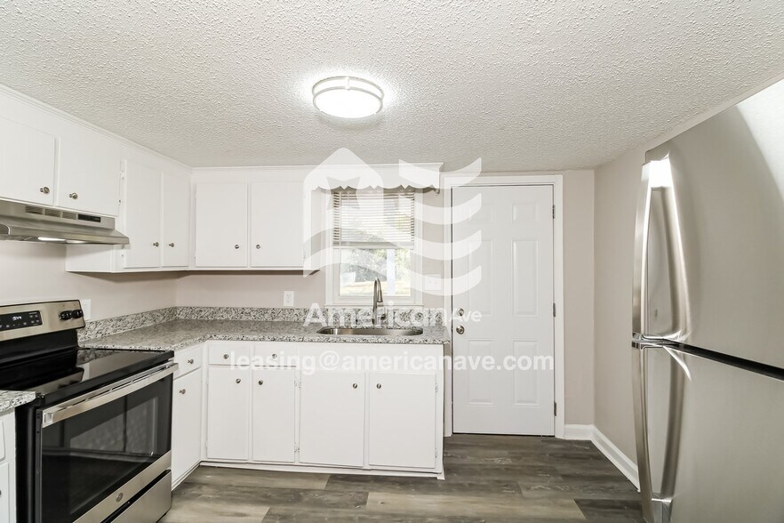 Building Photo - 1607 Lee St