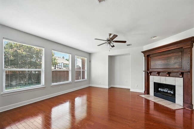 Building Photo - 14743 Daneway Dr