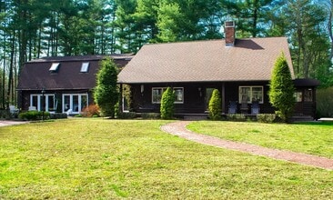 Building Photo - 154 Grove St