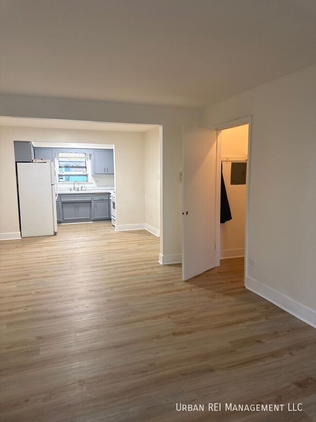 Building Photo - 17385 70th Ave