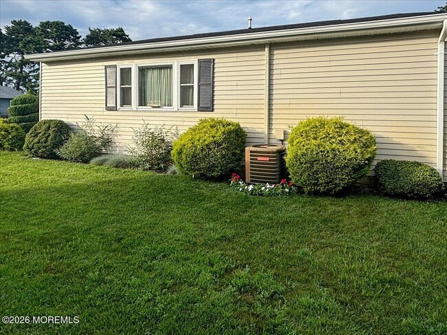 Building Photo - 53 Chesterfield Ln