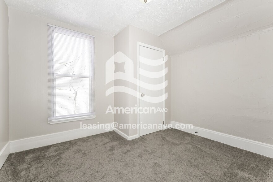 Building Photo - 532 Highland Ave