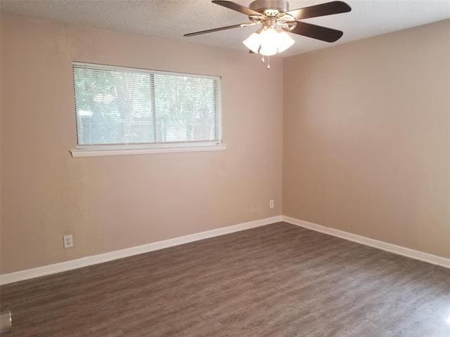 Building Photo - 3625 Venice Dr